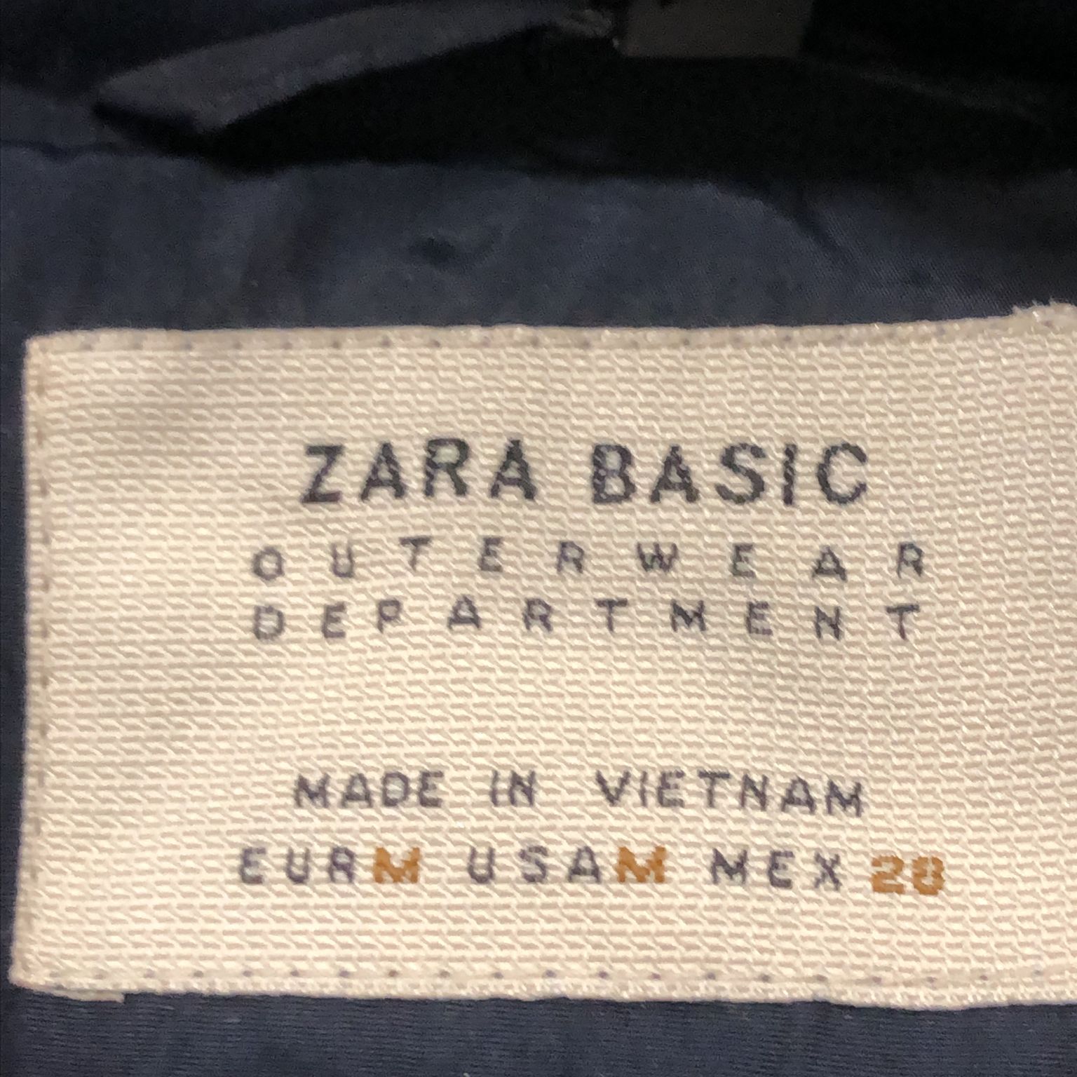 Zara Basic