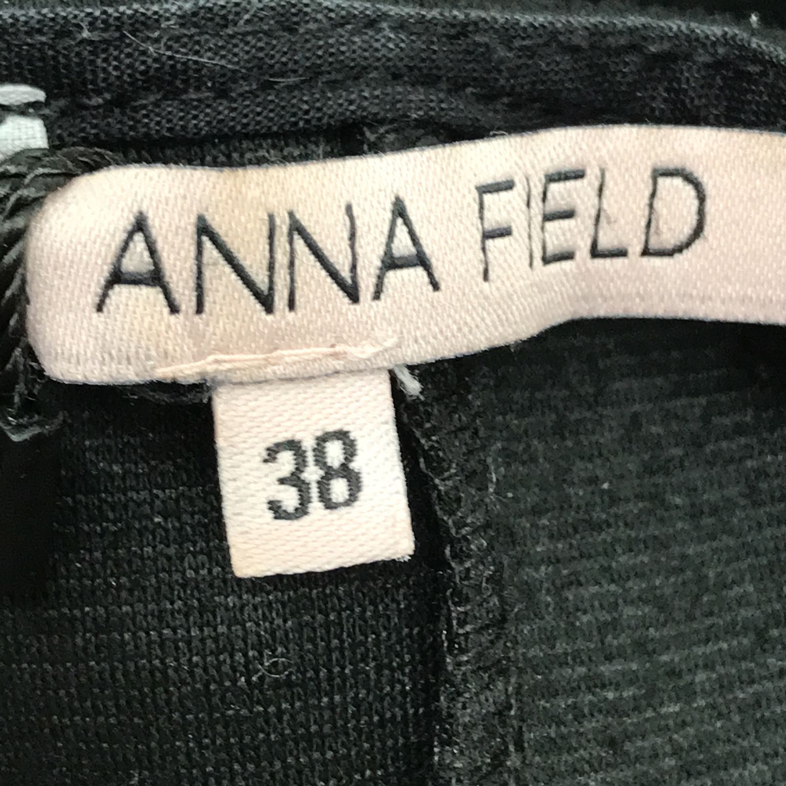 Anna Field