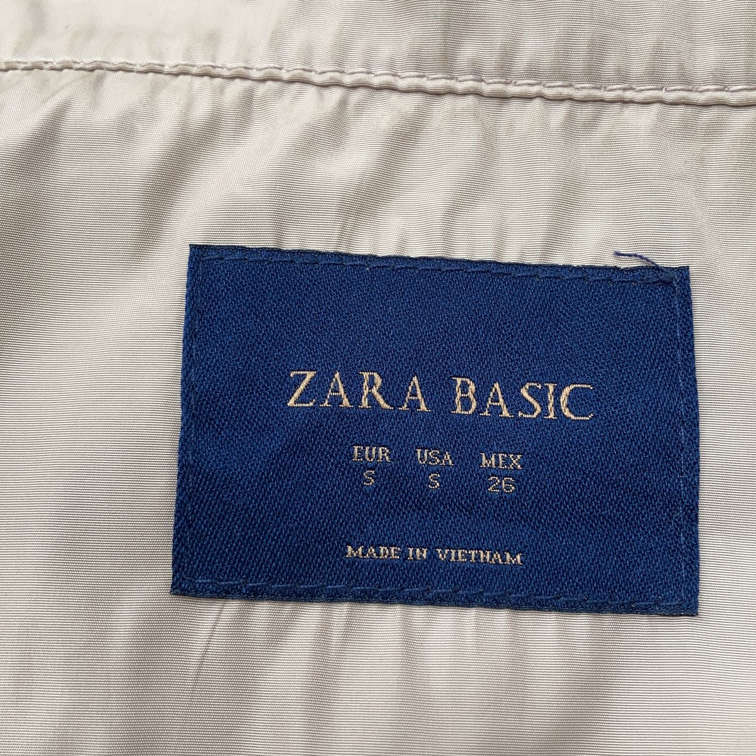 Zara Basic