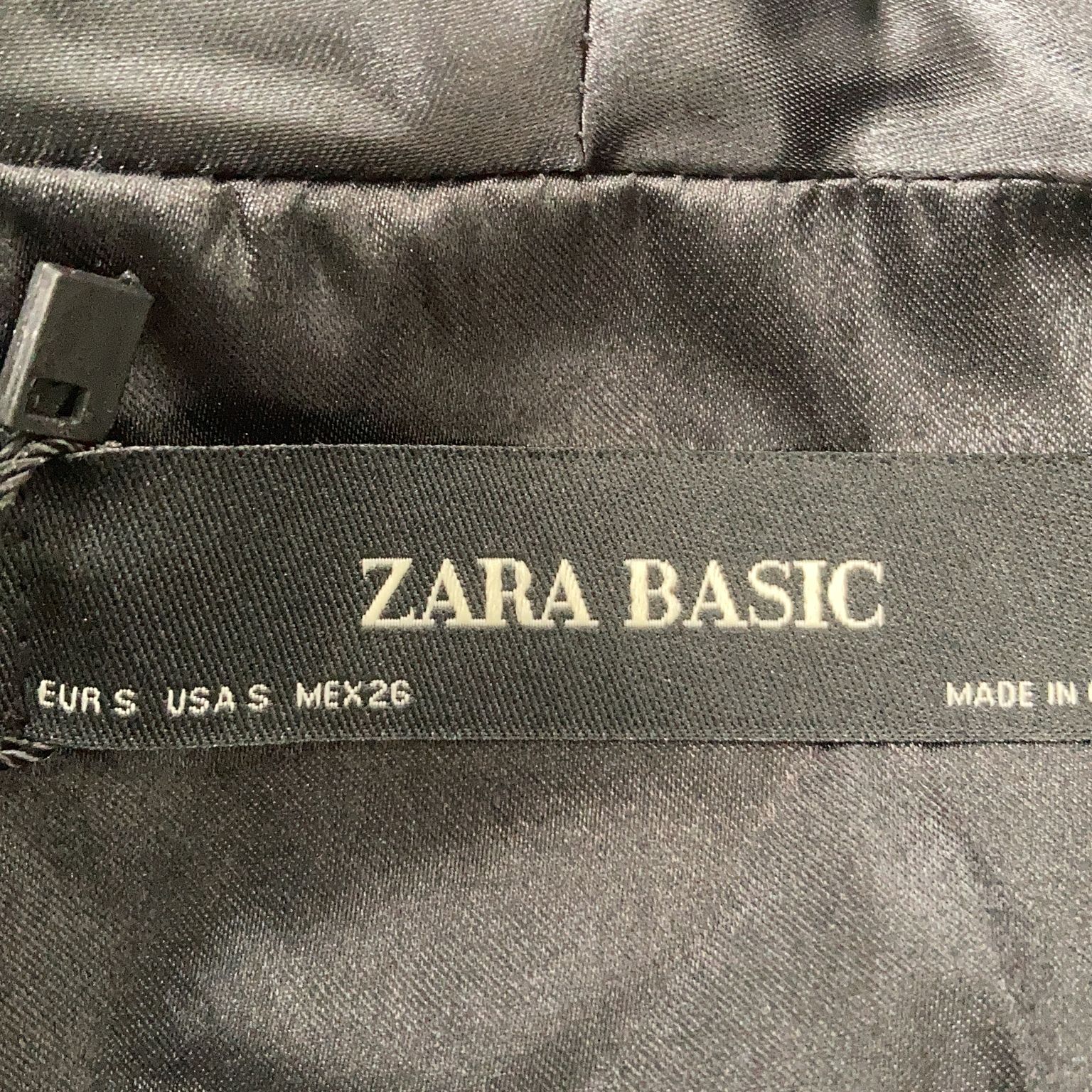 Zara Basic