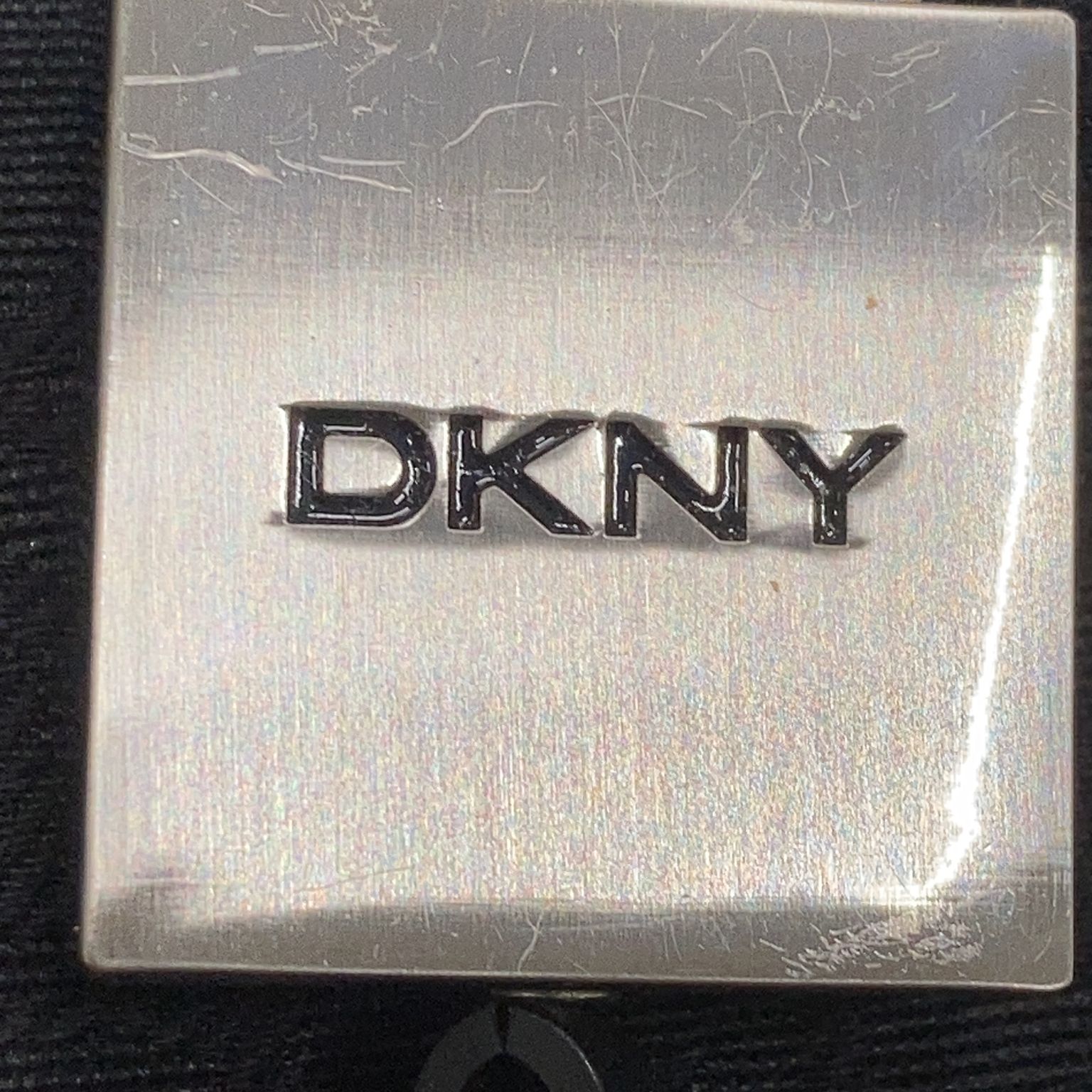 DKNY