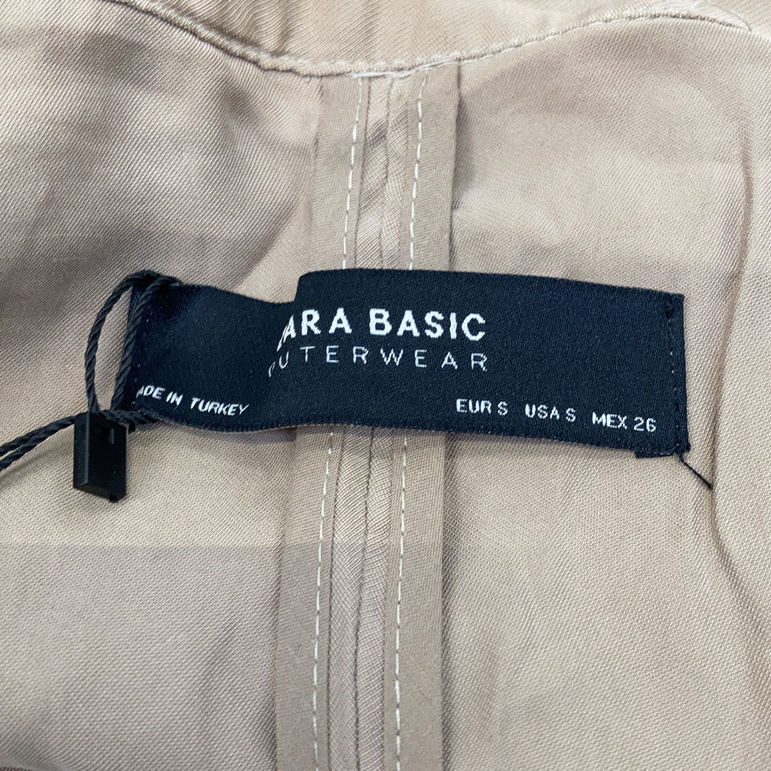 Zara Basic