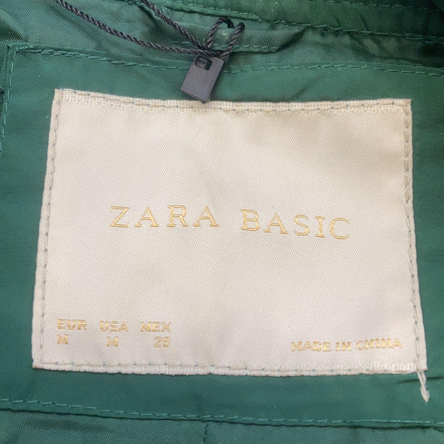 Zara Basic