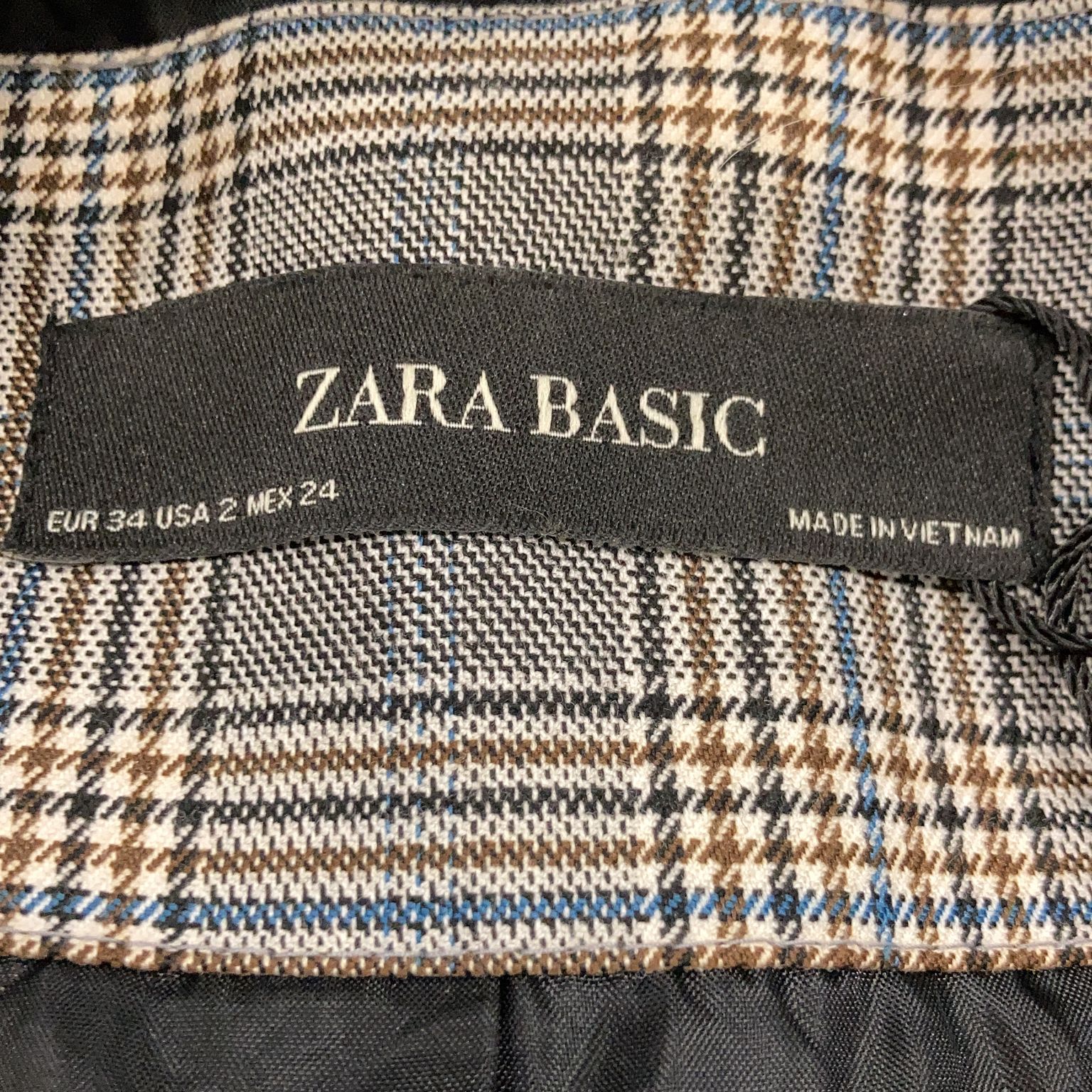 Zara Basic