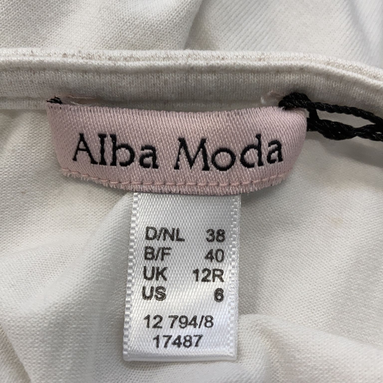 Alba Moda