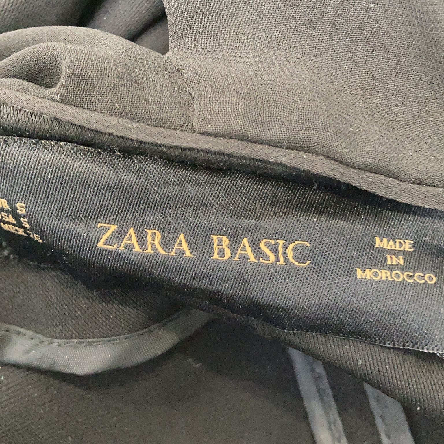 Zara Basic