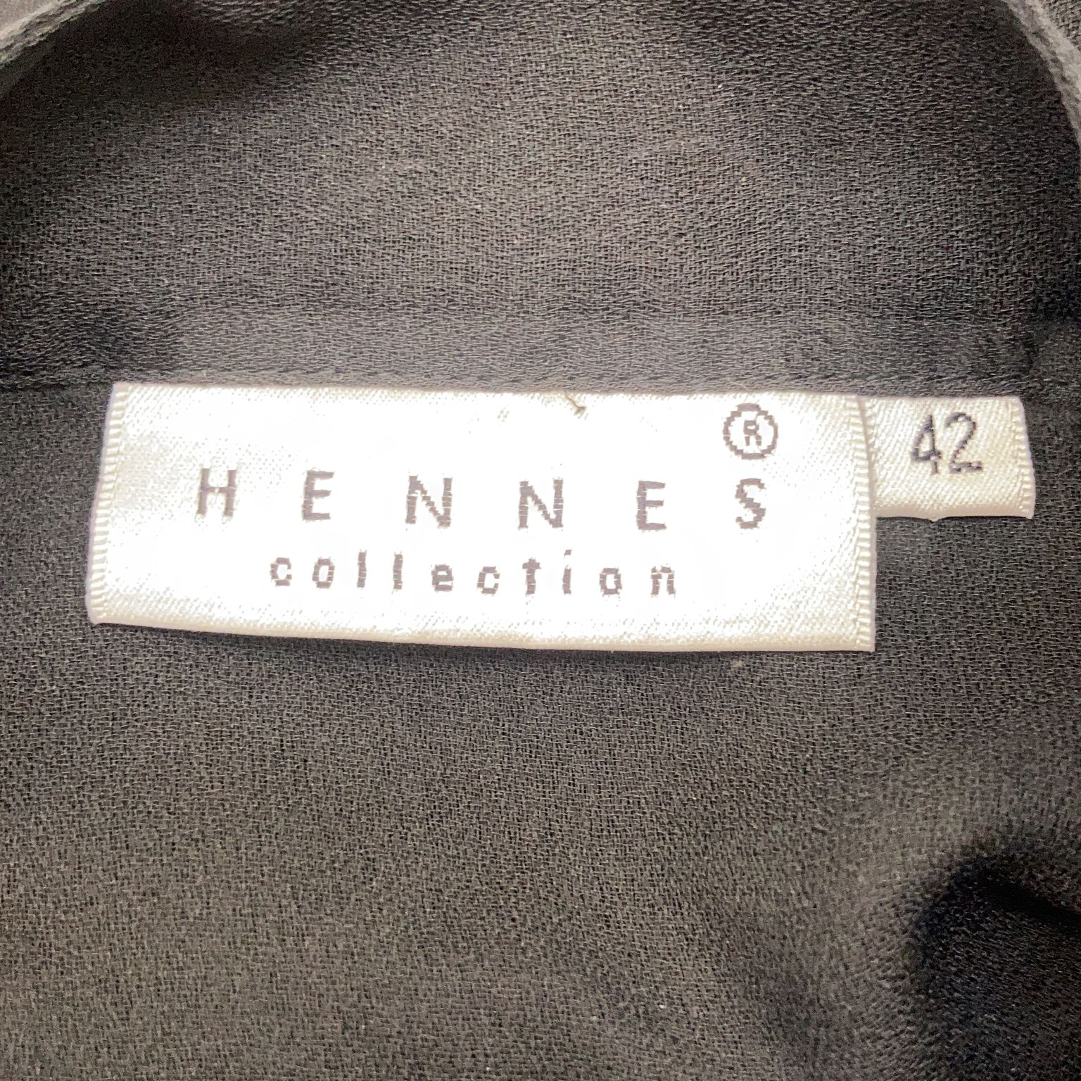 Hennes Collection