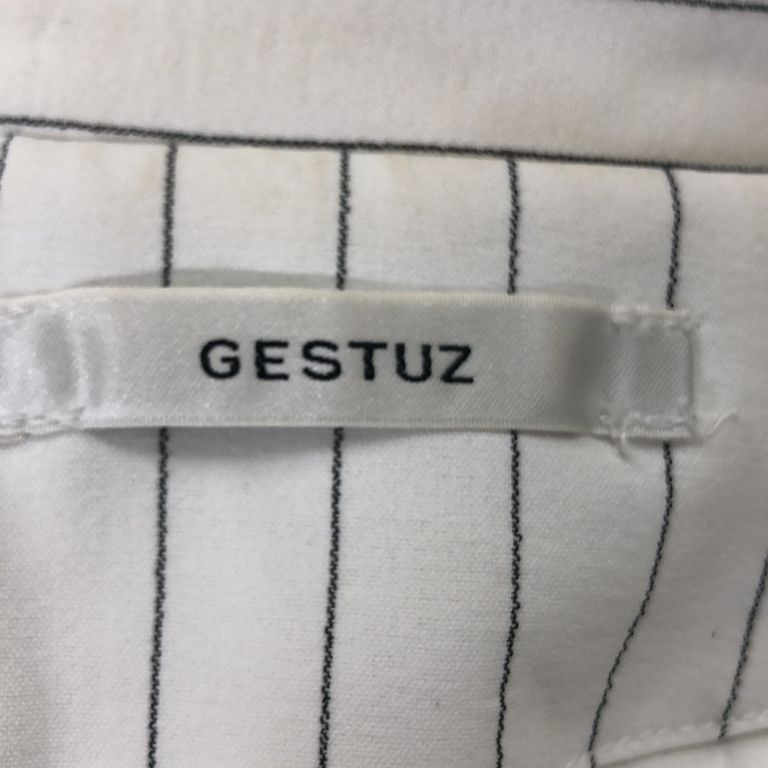 Gestuz