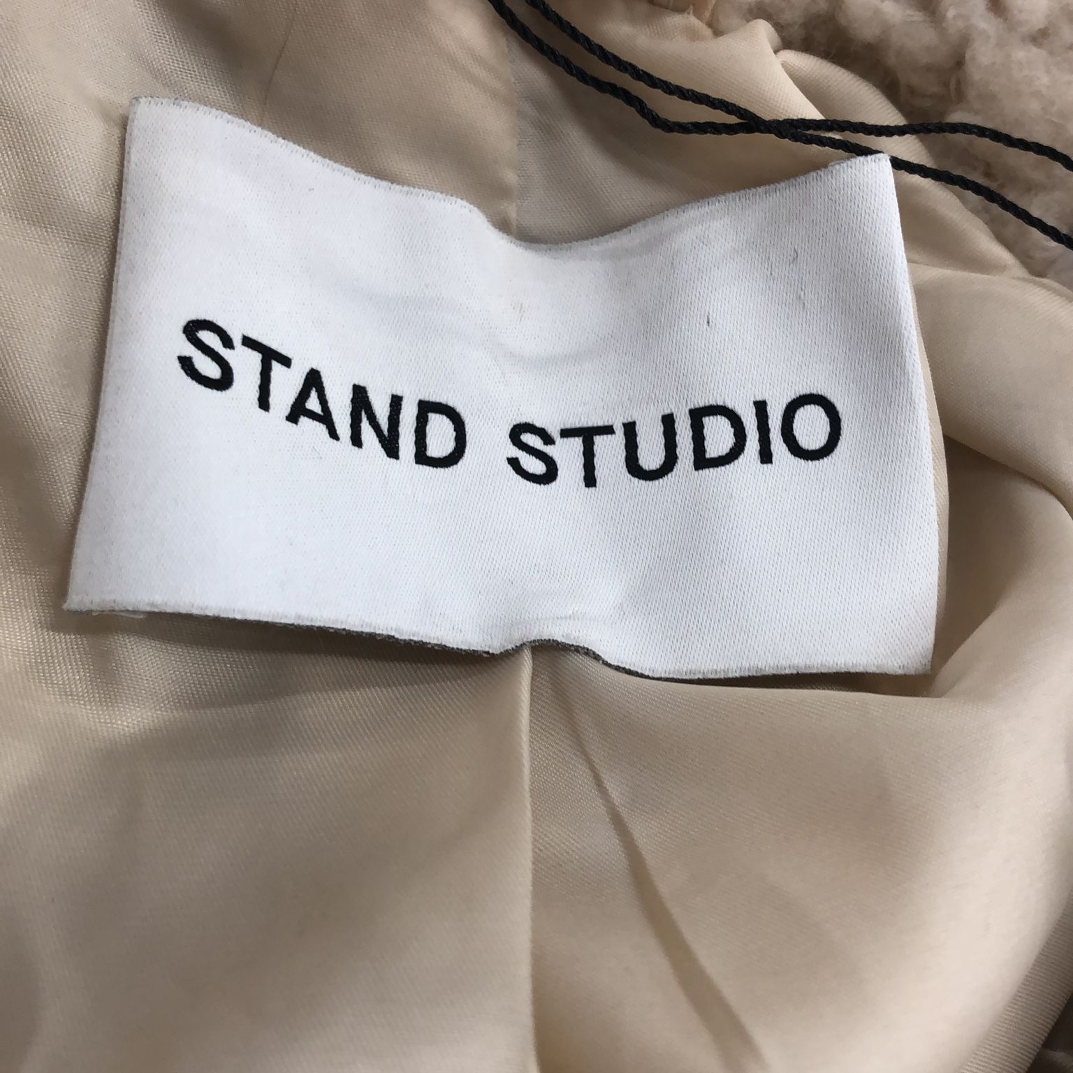 Stand Studio