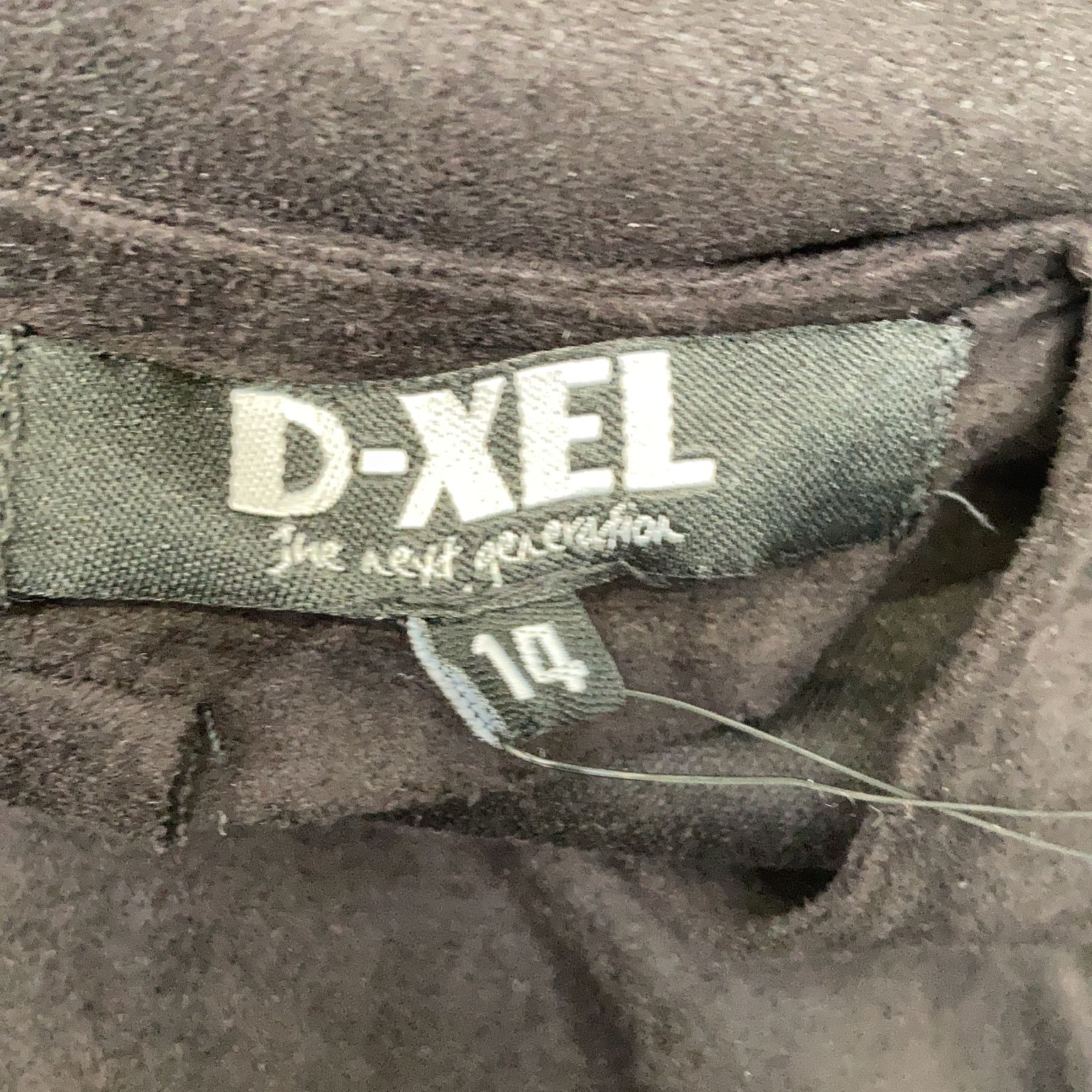 D-XEL