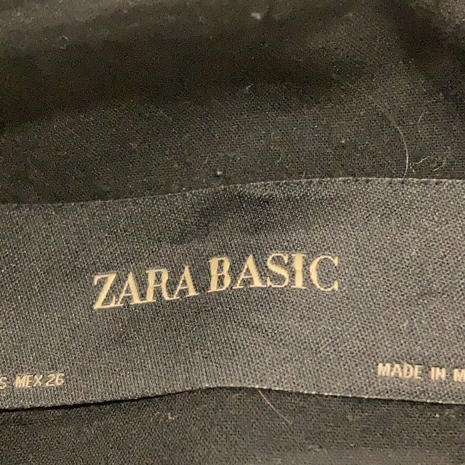 Zara Basic