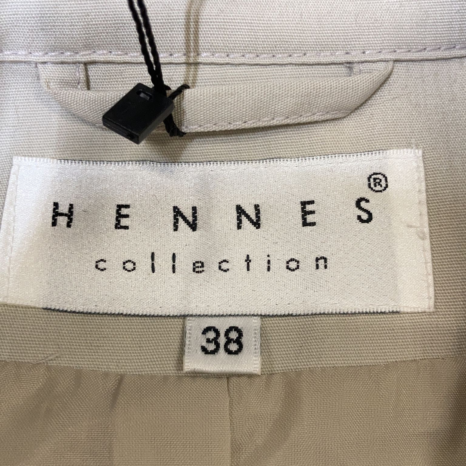 Hennes Collection