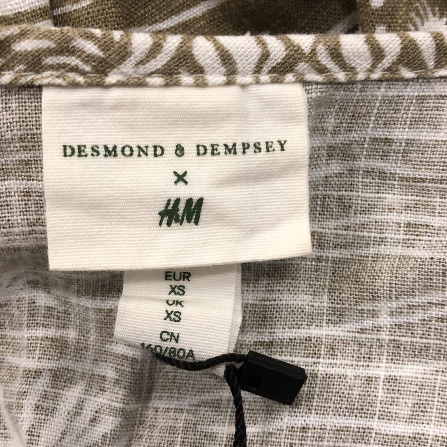 Desmond  Dempsey x HM