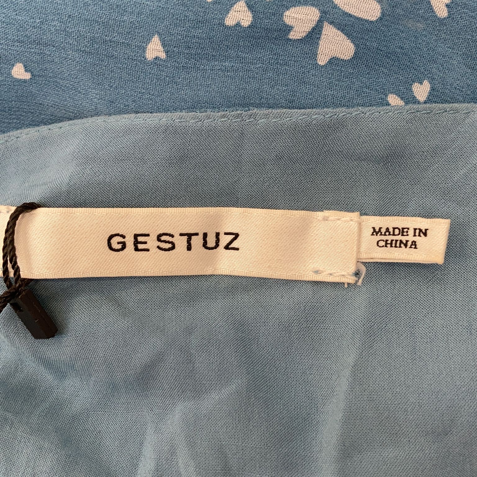 Gestuz