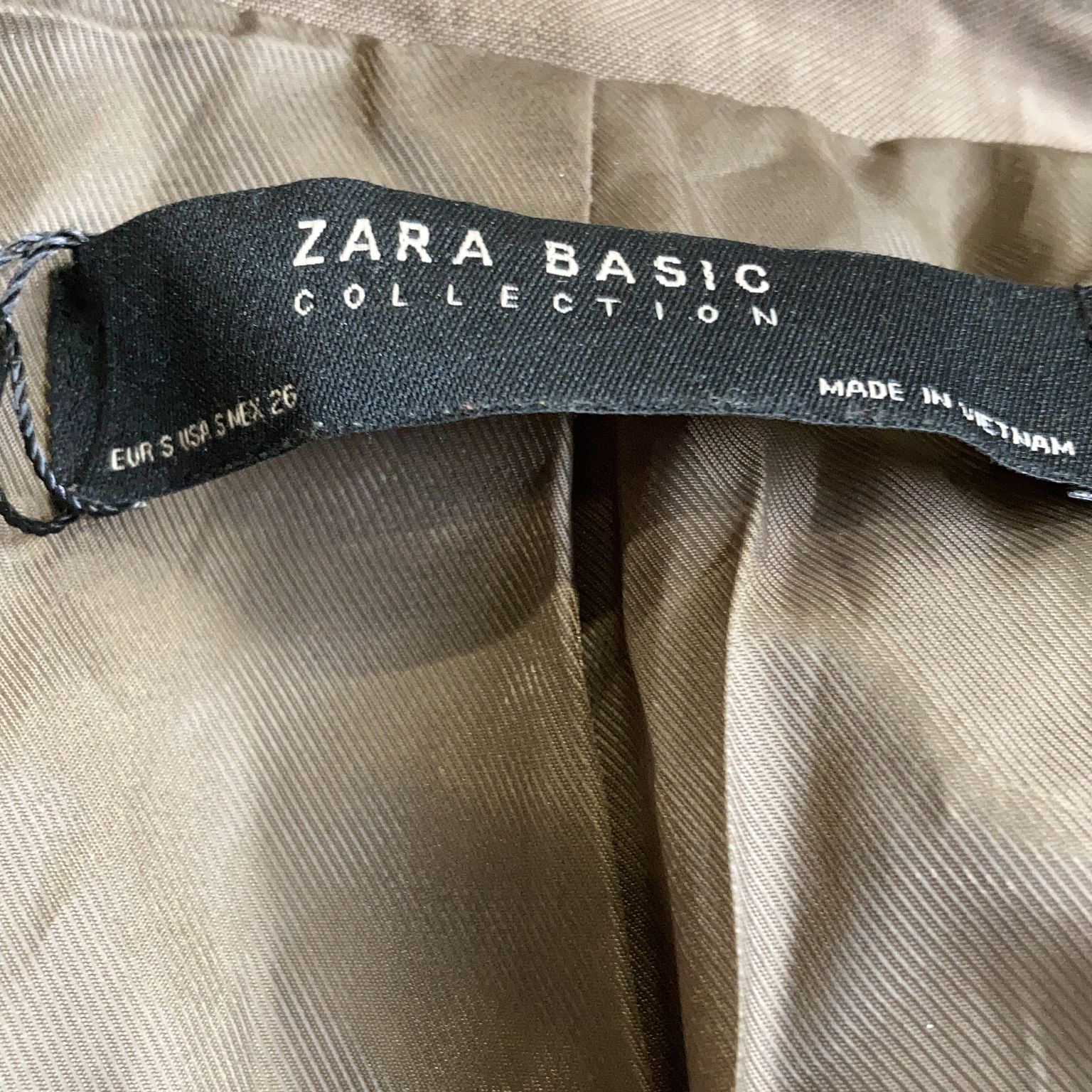 Zara Basic