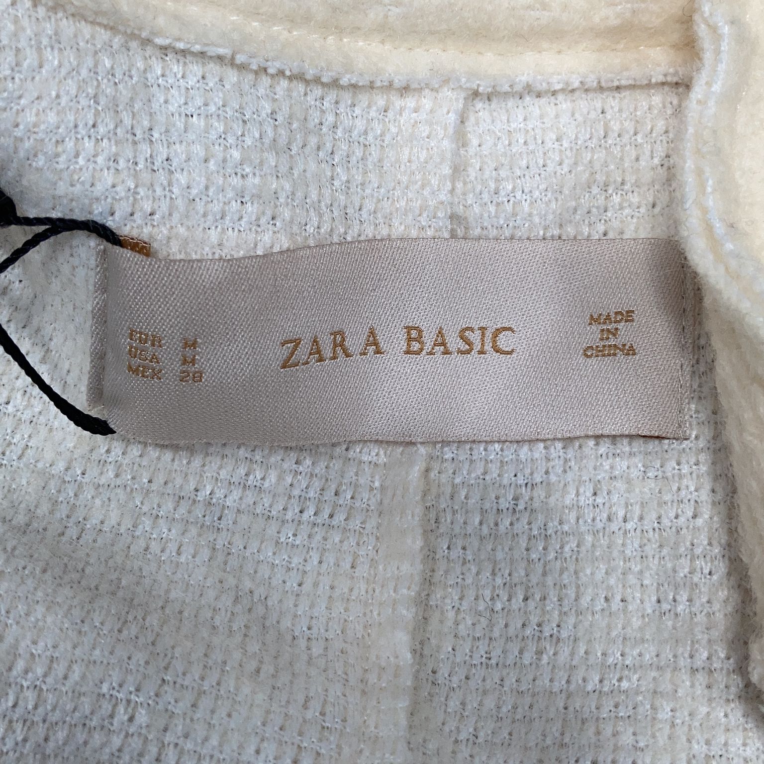 Zara Basic