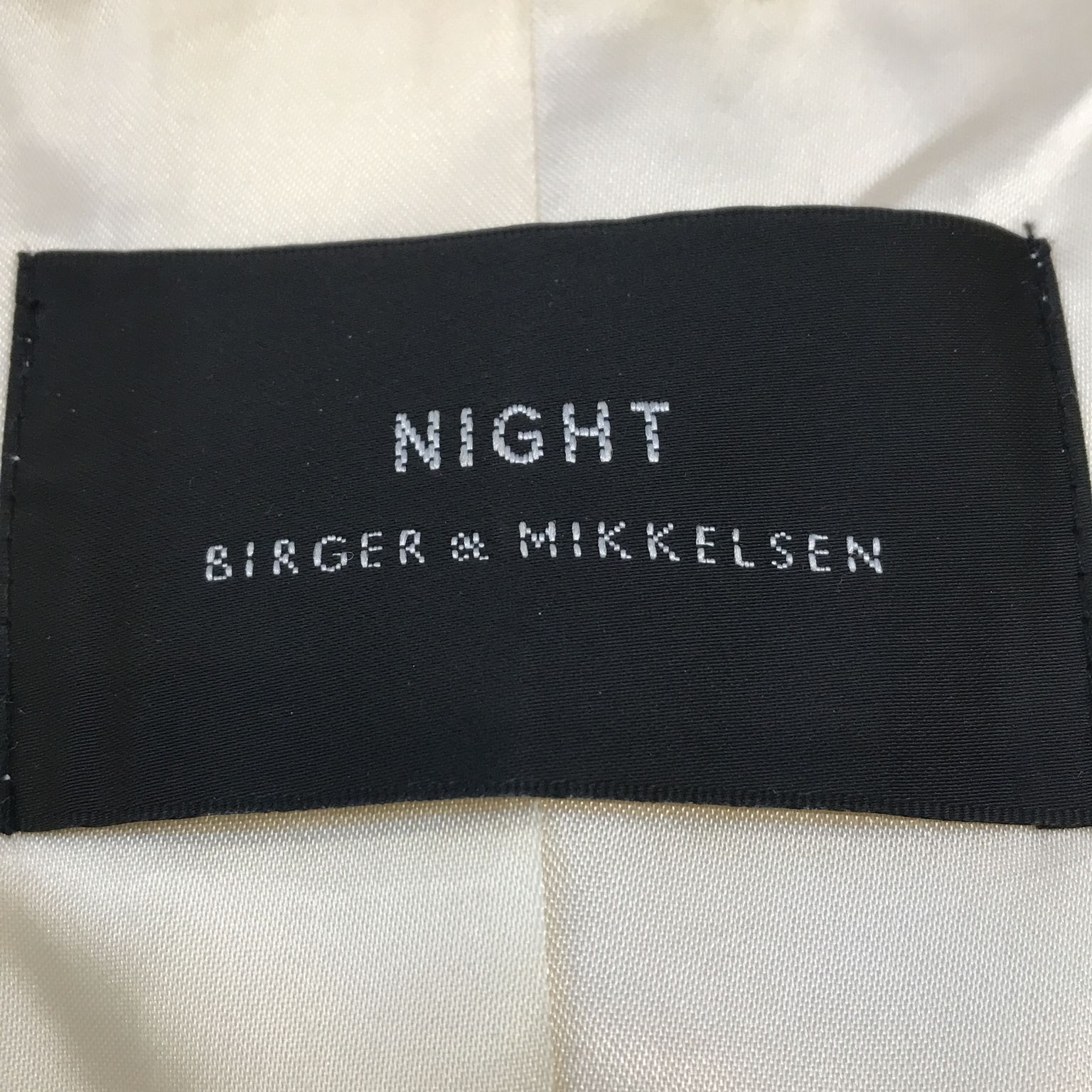 NIGHT Birger et Mikkelsen