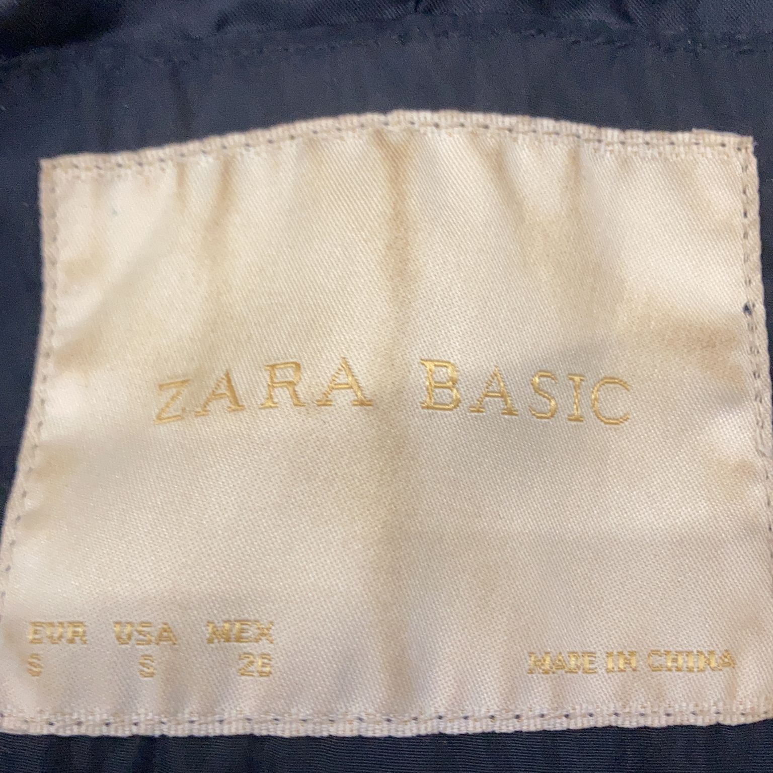 Zara Basic