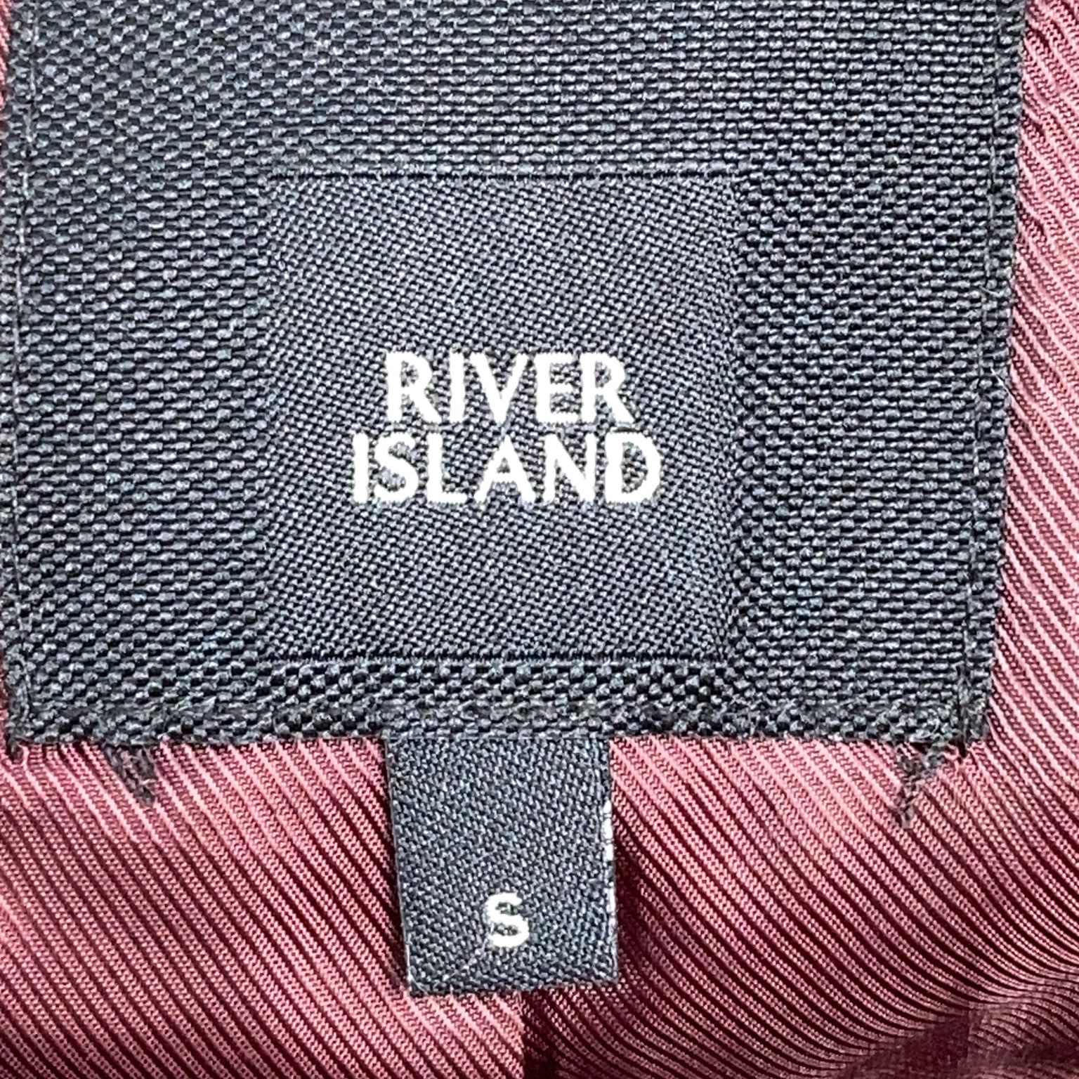 River Island