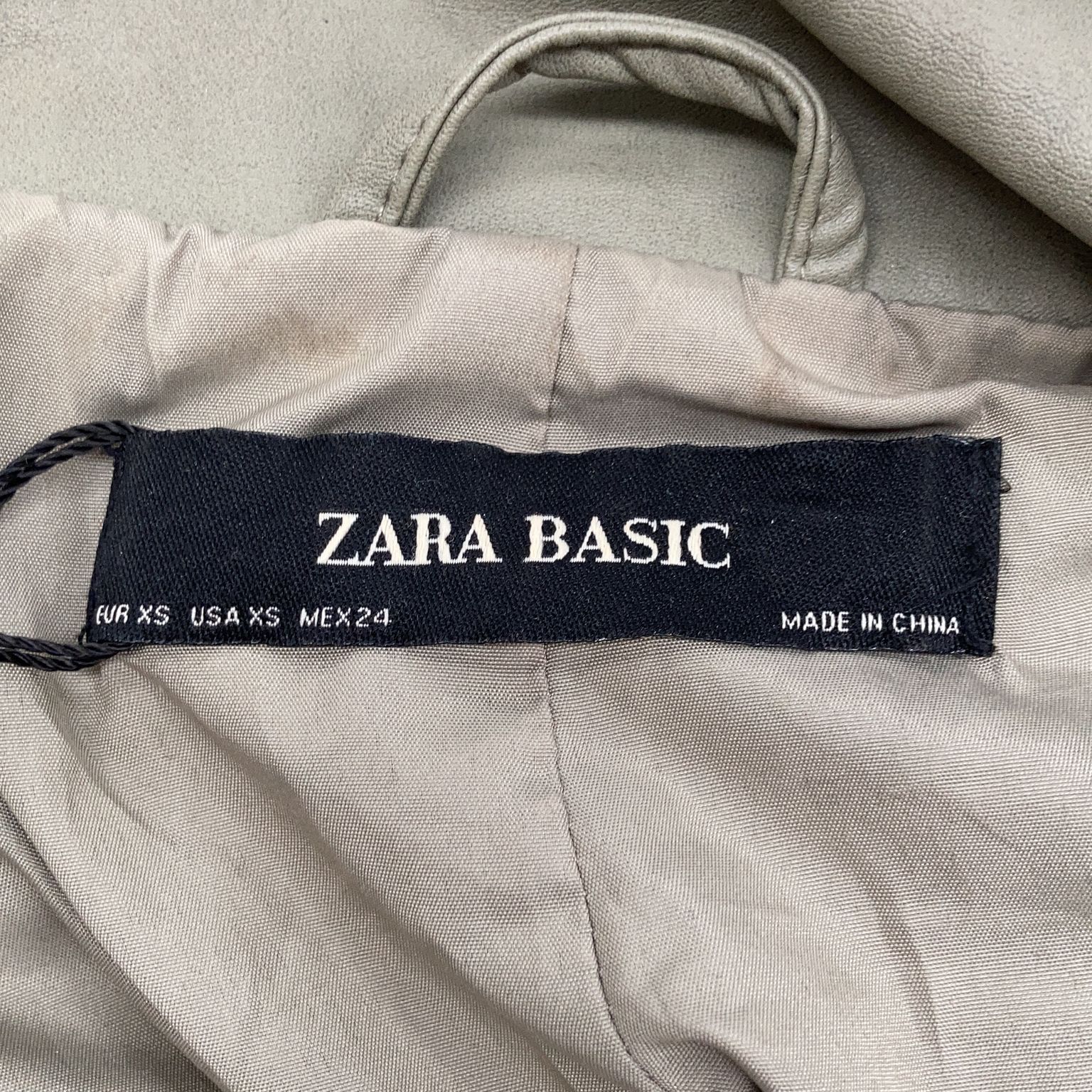 Zara Basic