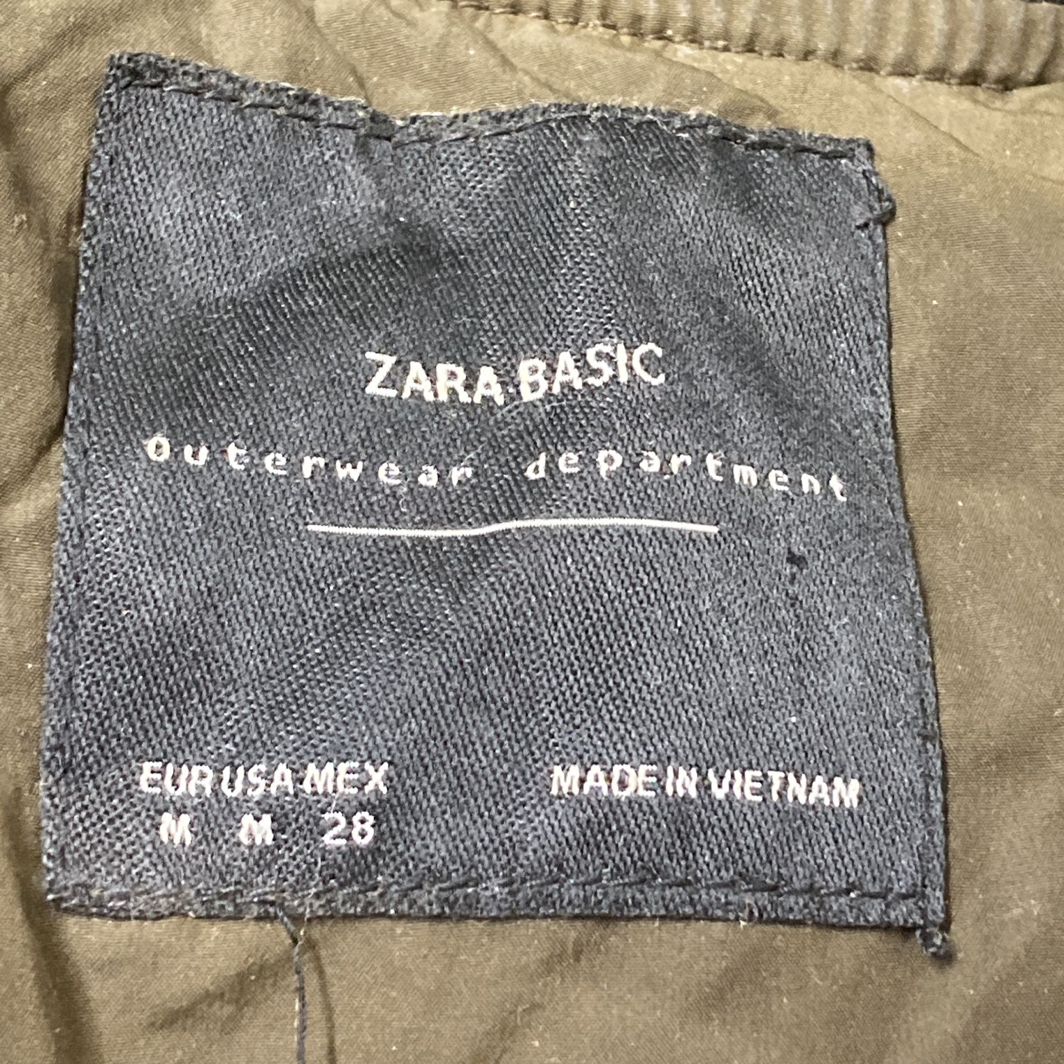 Zara Basic