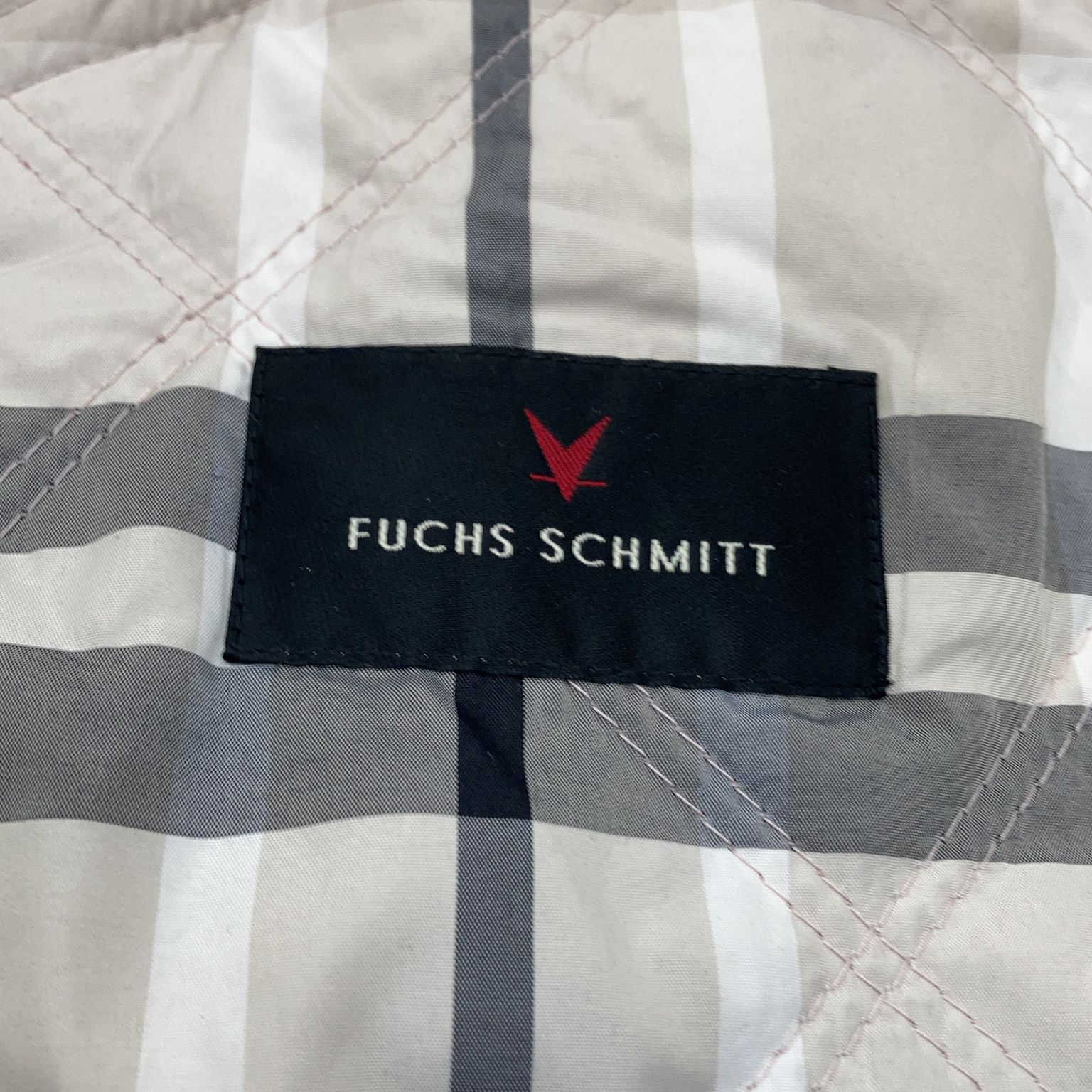 Fuchs Schmitt