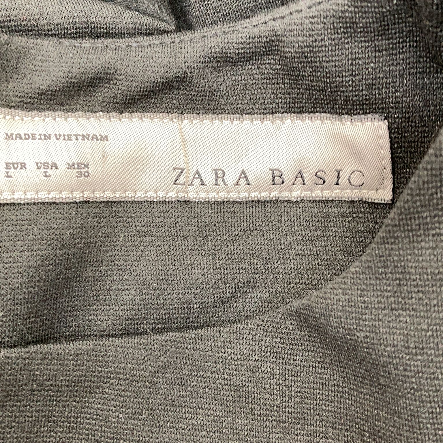 Zara Basic