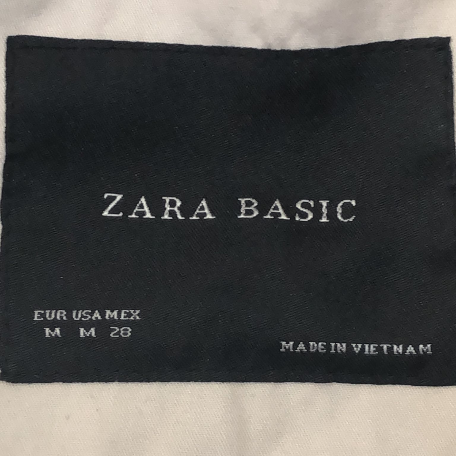 Zara Basic