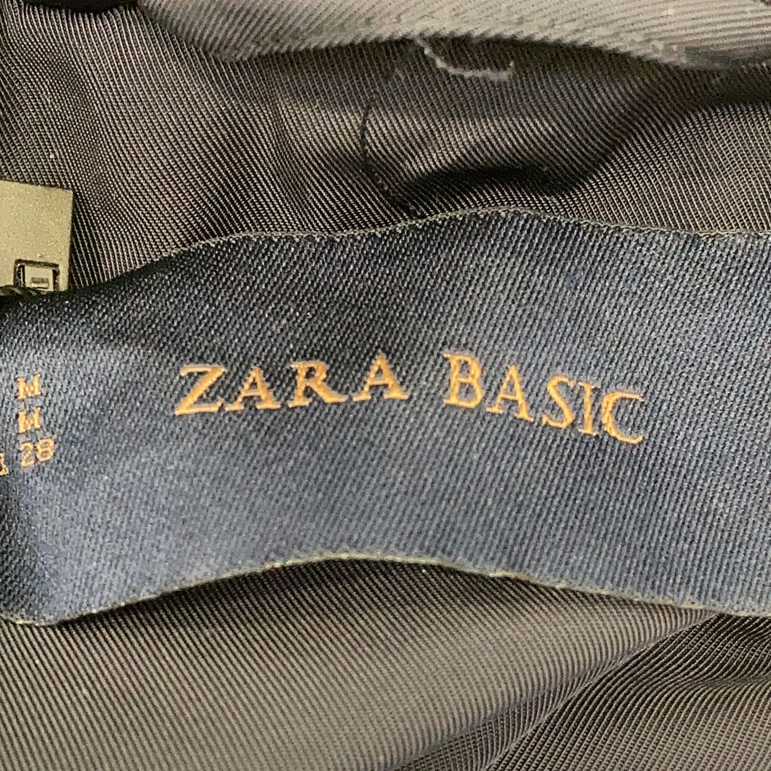 Zara Basic