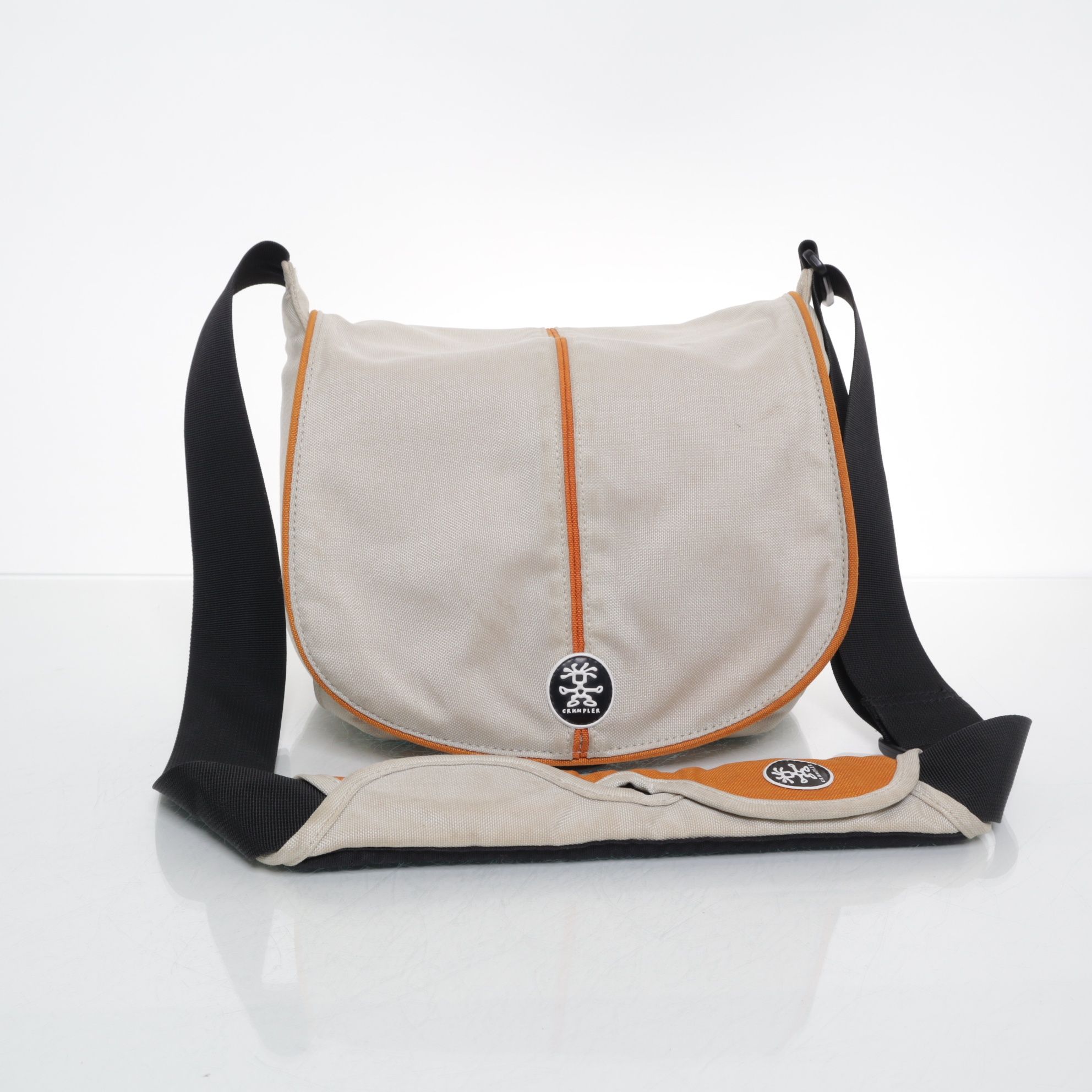 Crumpler