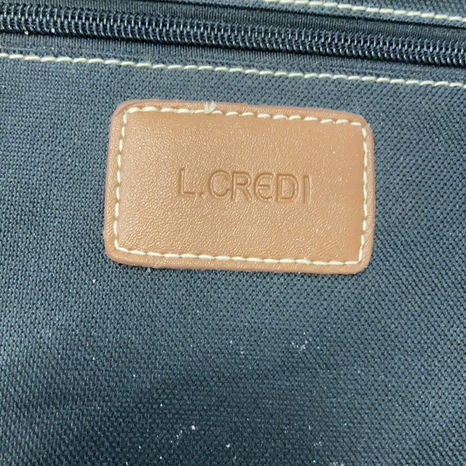 LCredi