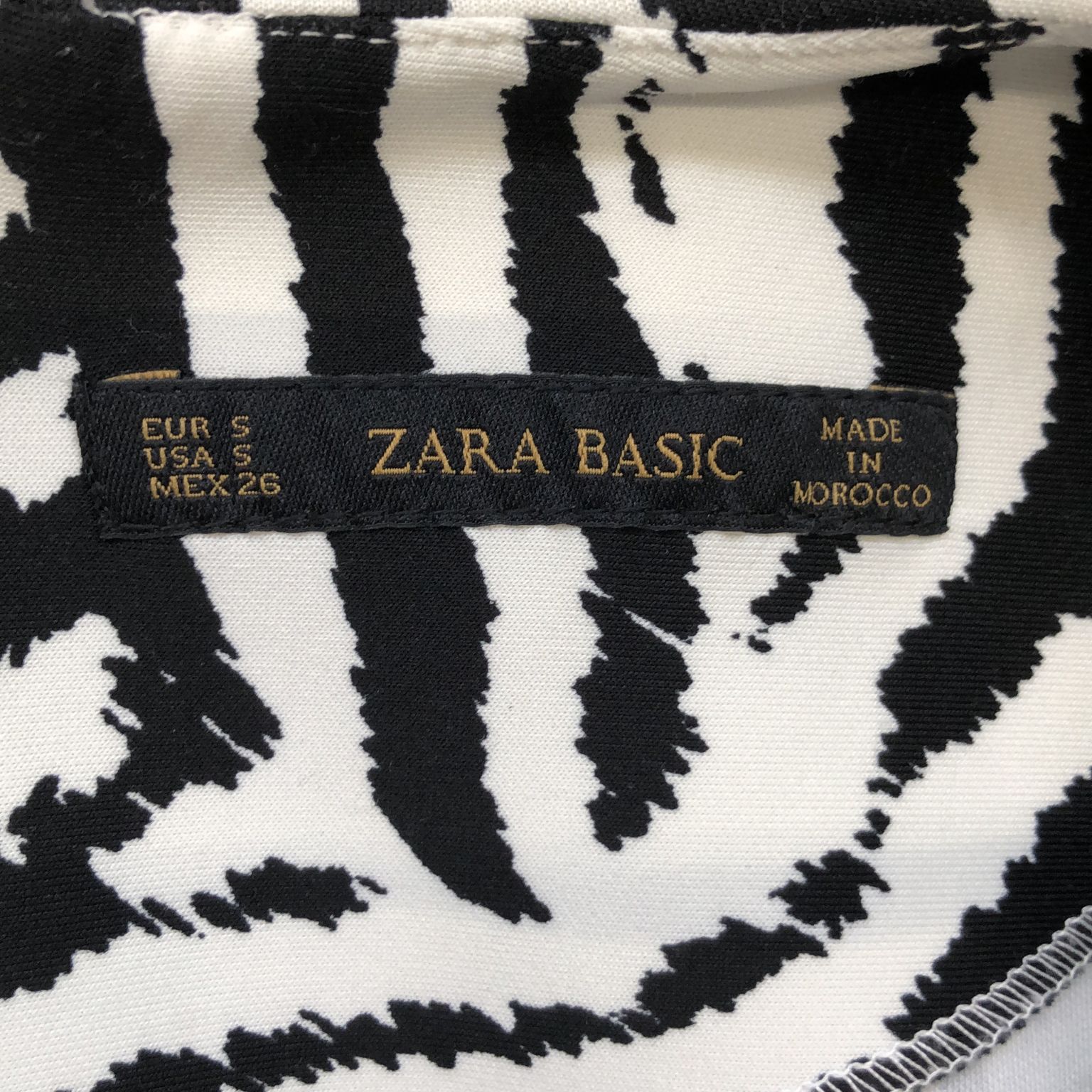 Zara Basic