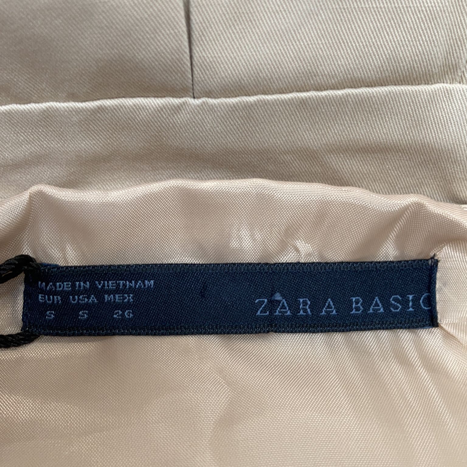 Zara Basic