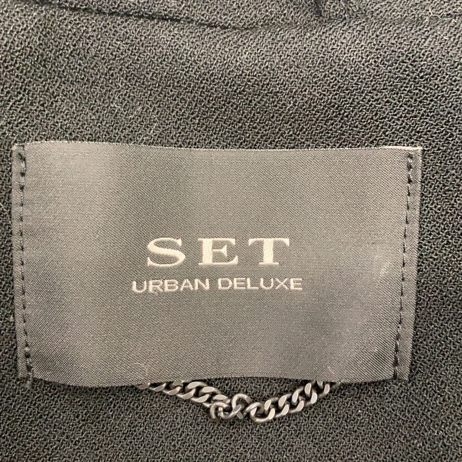 SET Urban Deluxe