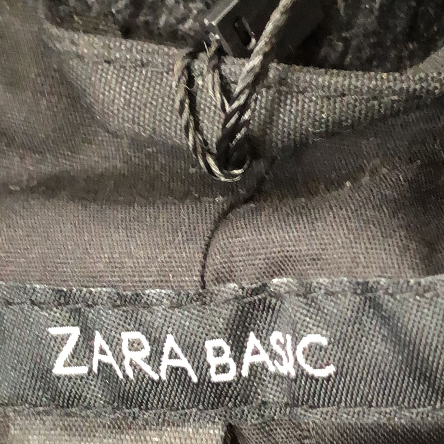 Zara Basic