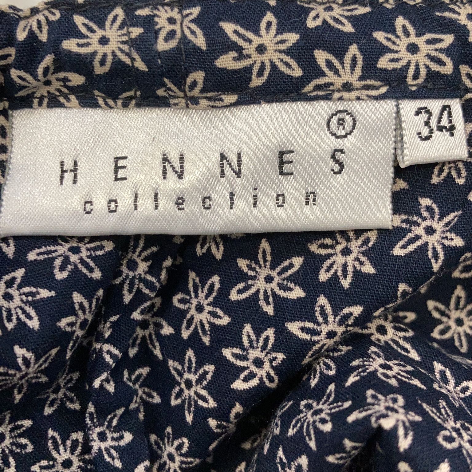 Hennes Collection