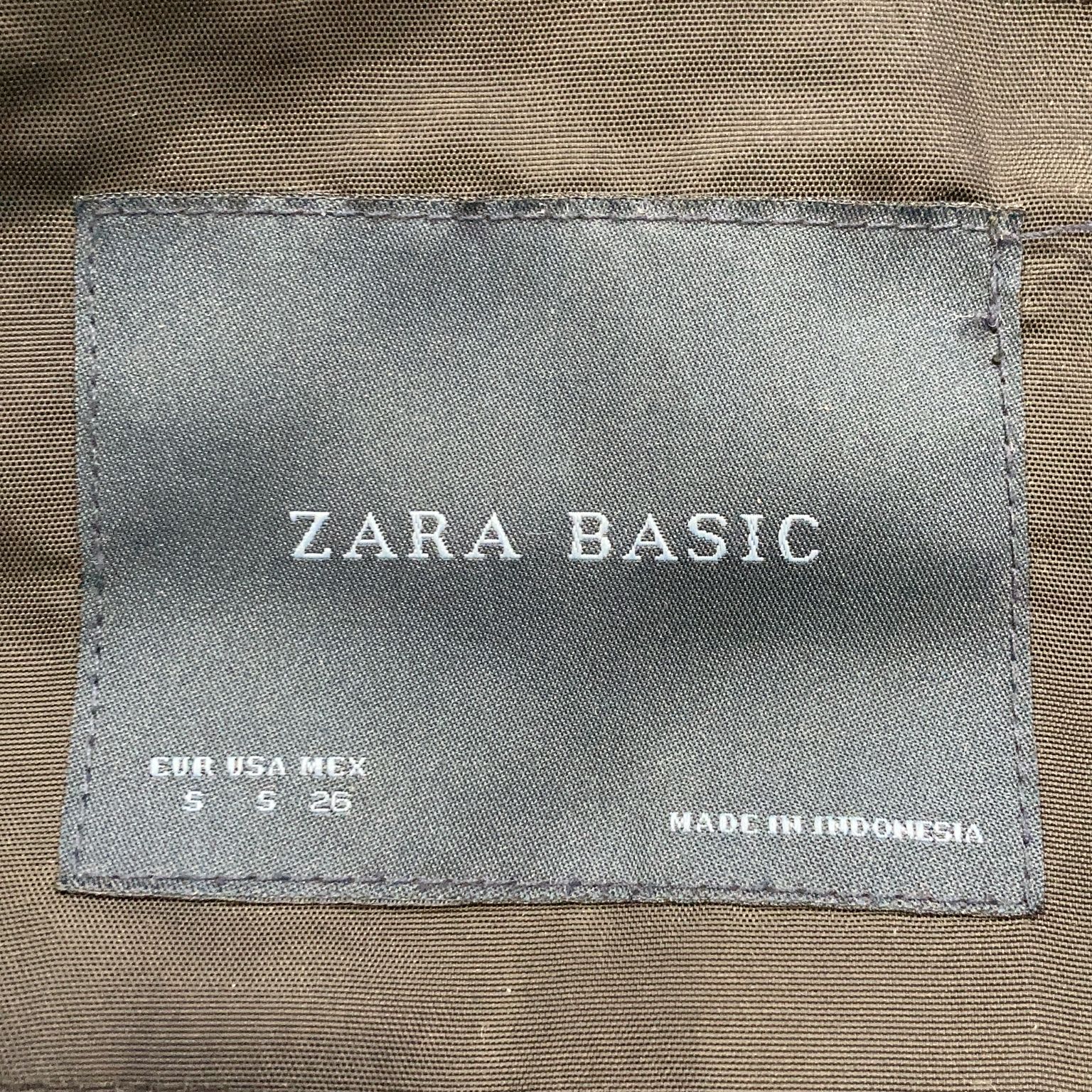 Zara Basic