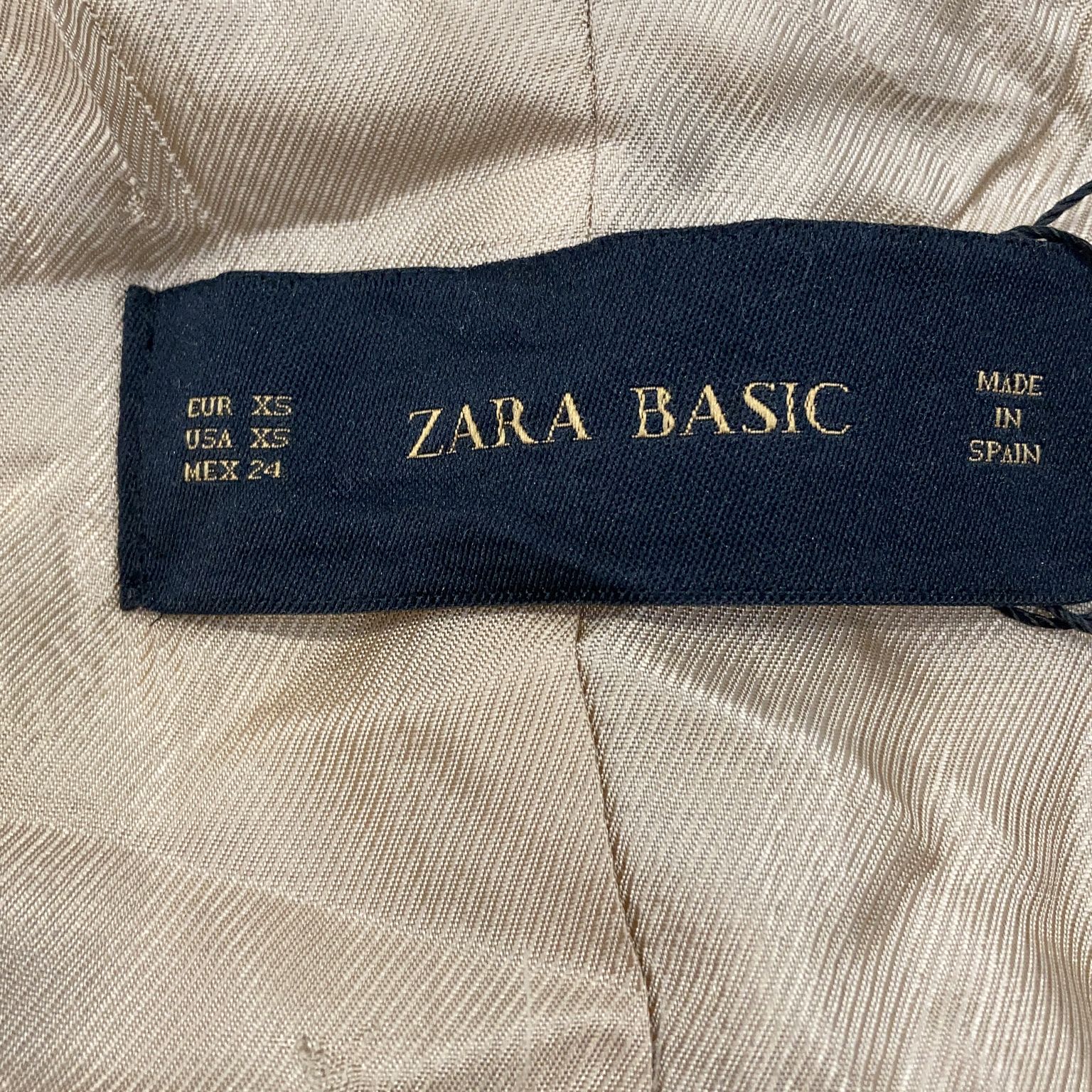 Zara Basic