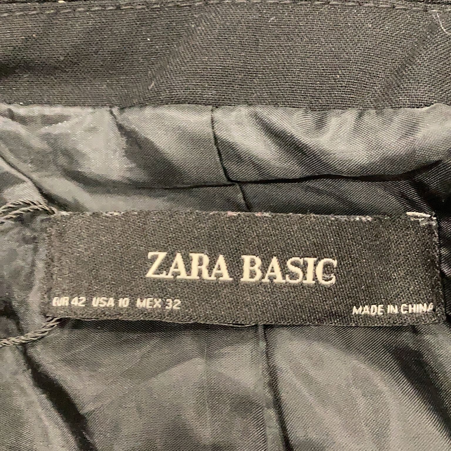 Zara Basic