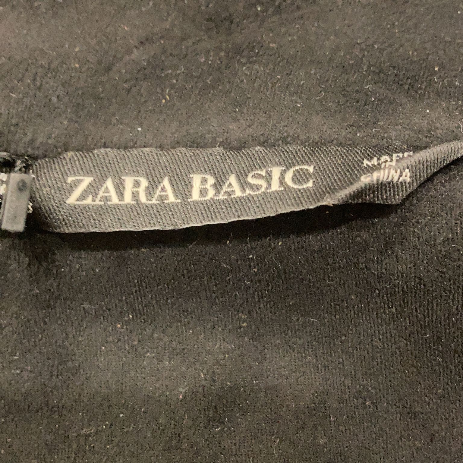 Zara Basic