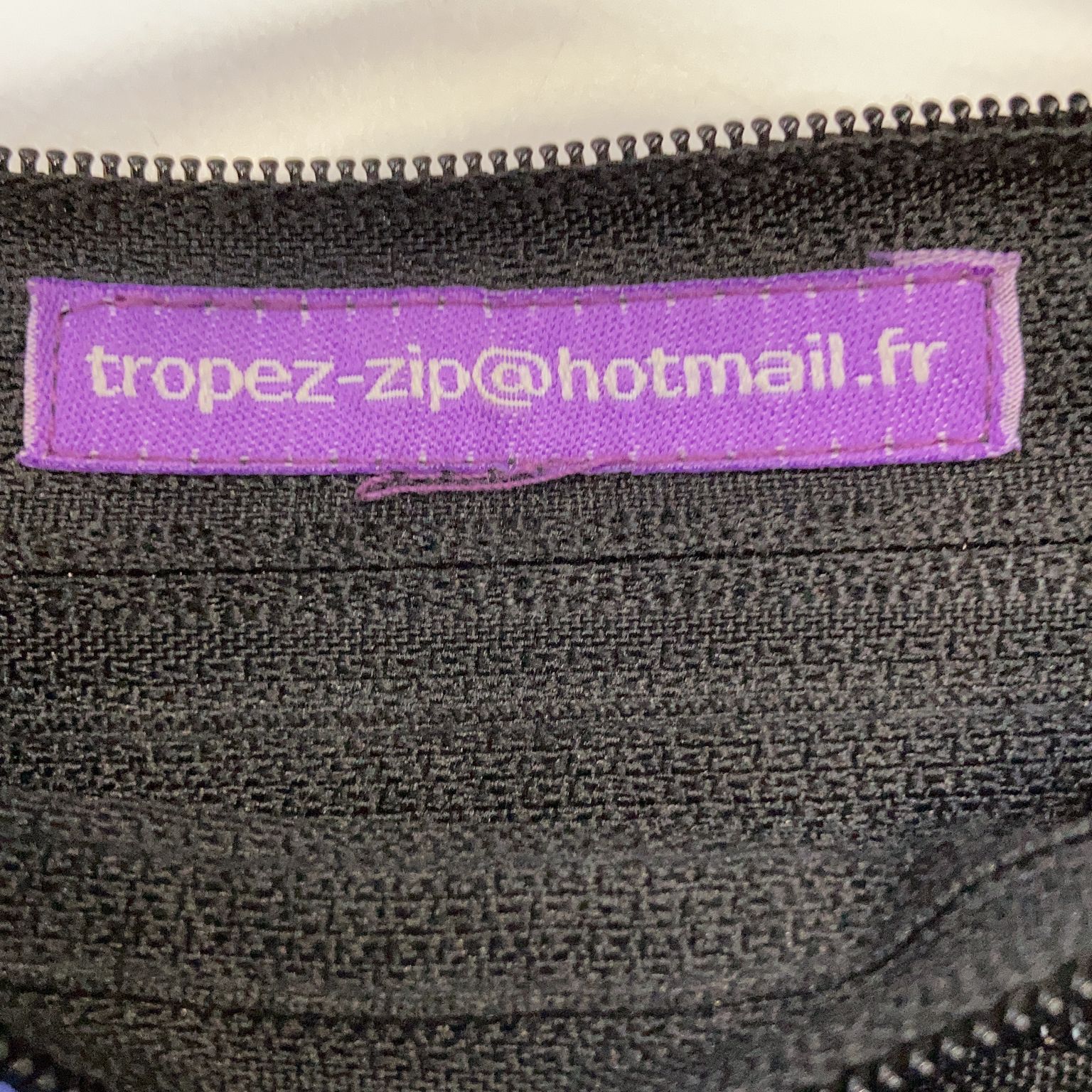 Tropez Zip