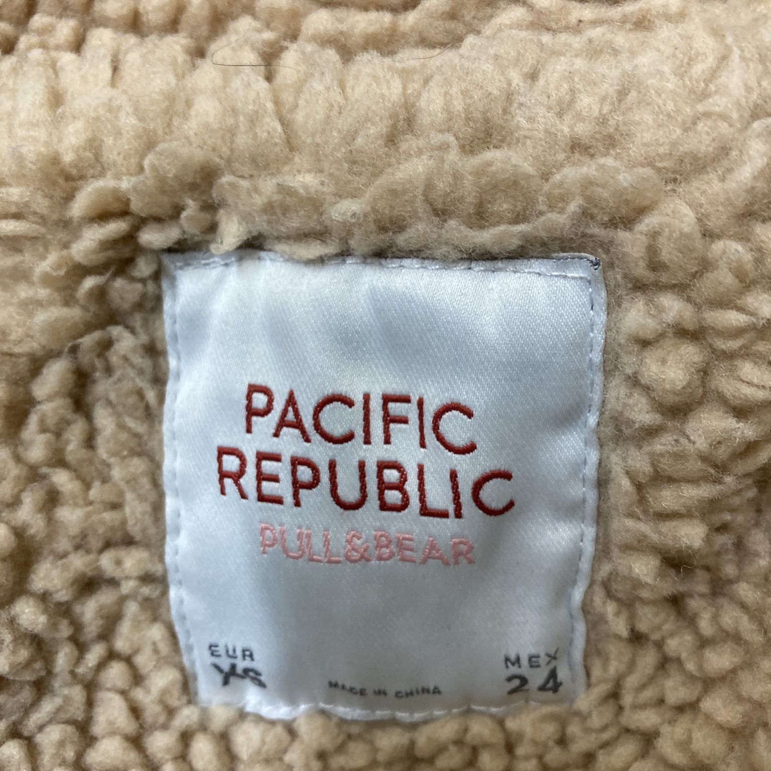 Pacific Republic Pull  Bear