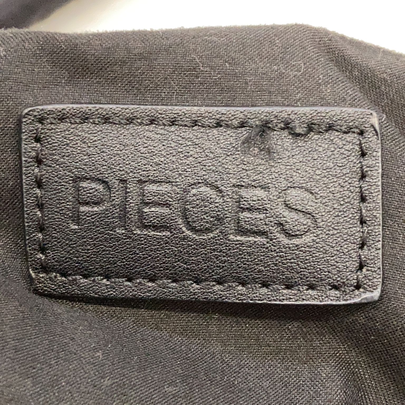 Pieces Accessories