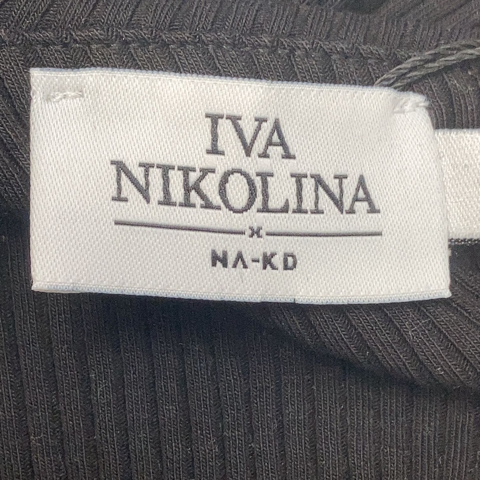 Iva Nikolina x NA-KD