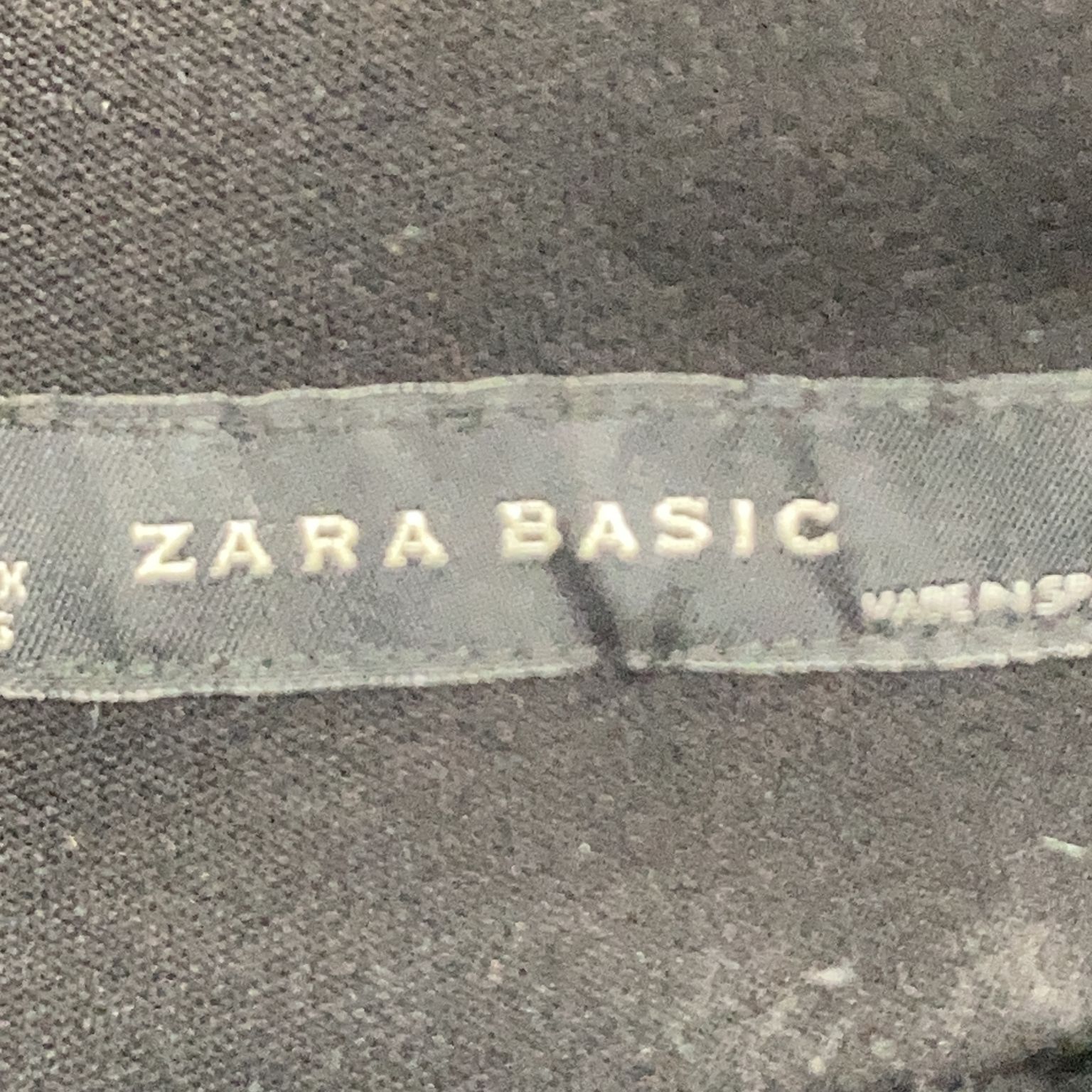 Zara Basic