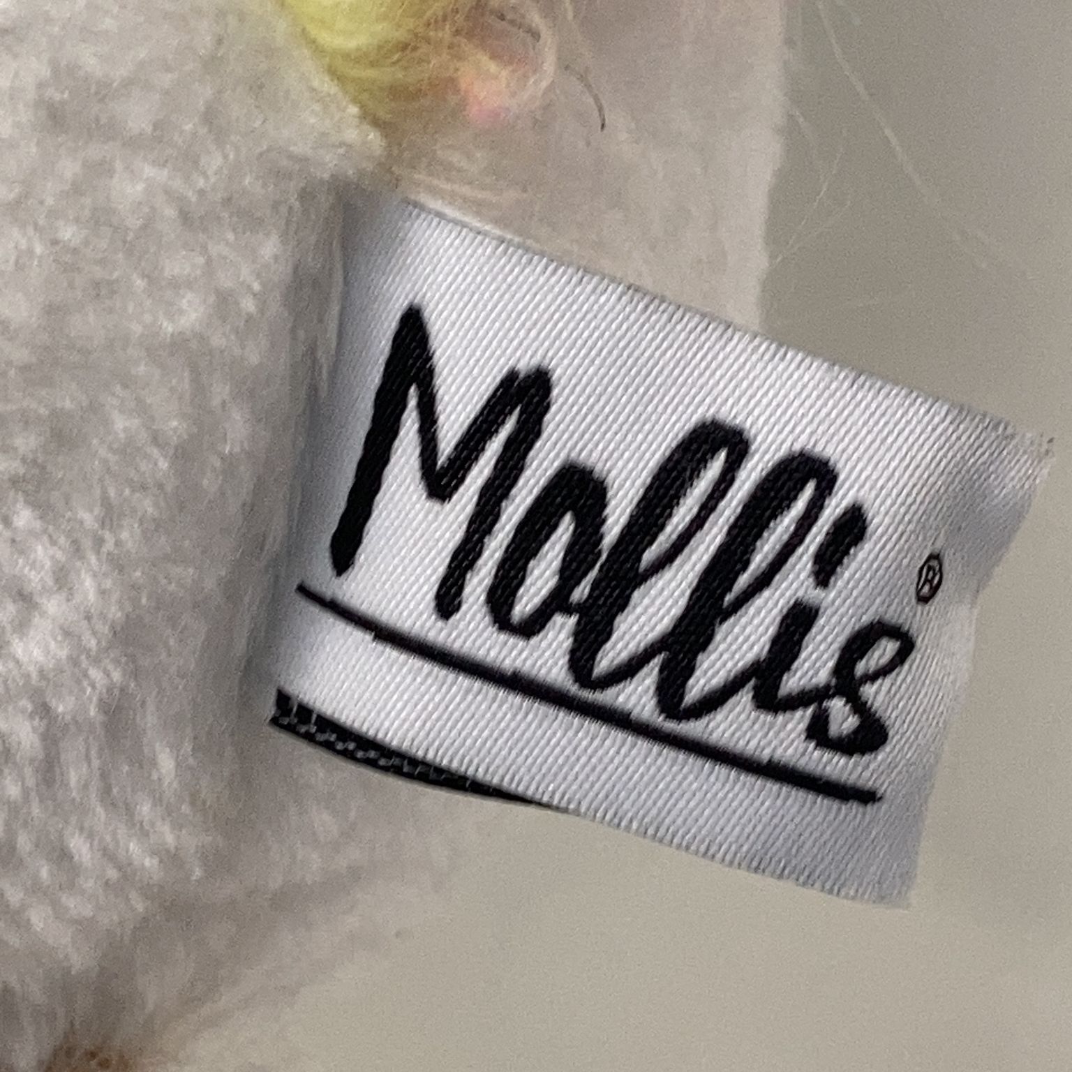 Mollis