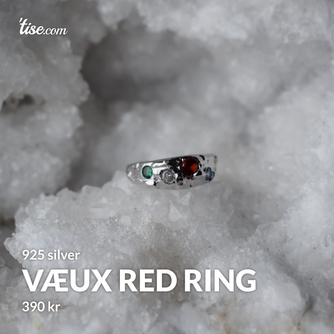 Væux Red Ring