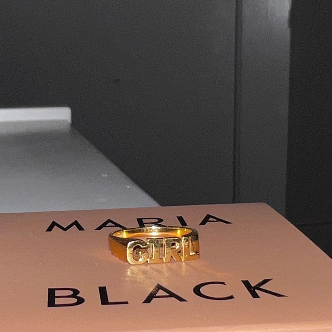 Maria Black Ring