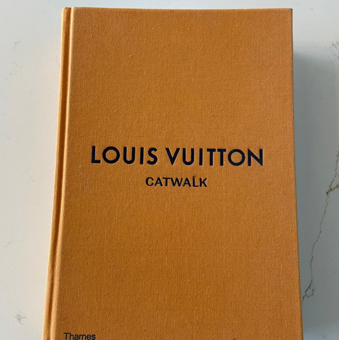 Louis Vuitton bok