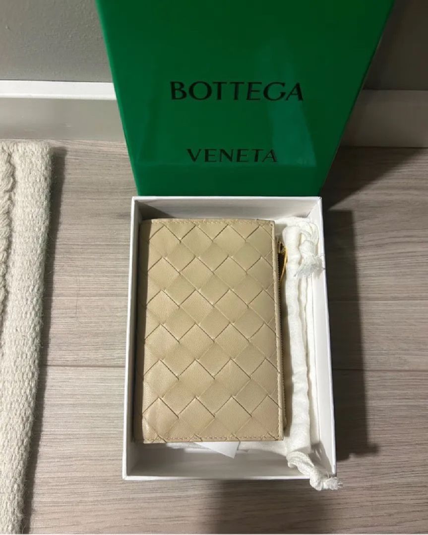 Bottega Veneta